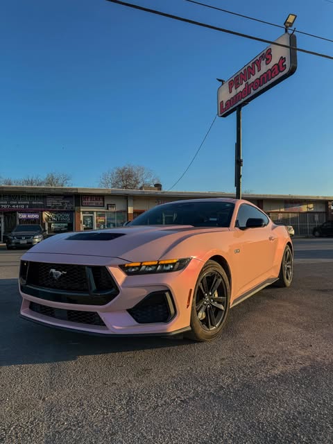 Color-change wrapped Ford Mustang in San Antonio